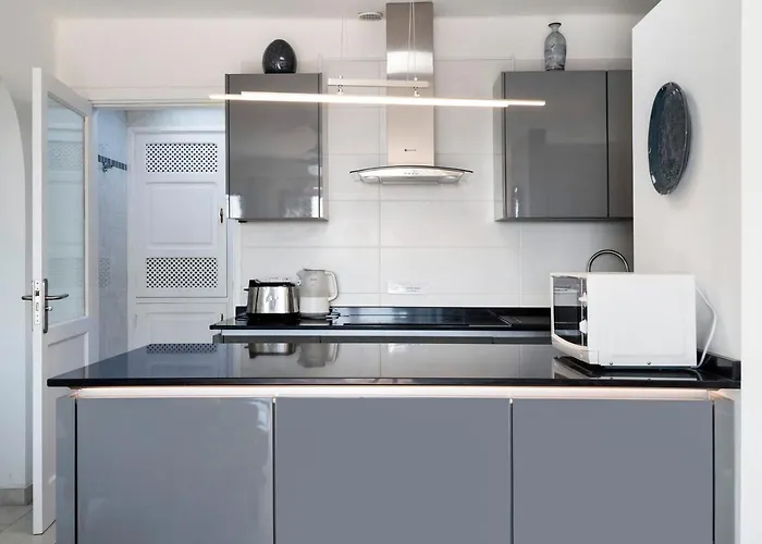 Puerto Chico Q بلايا بلانكا