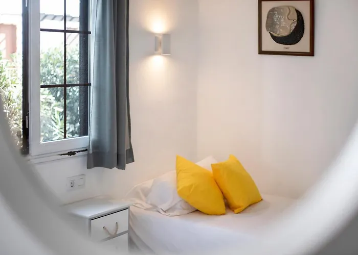 Puerto Chico Q * بلايا بلانكا